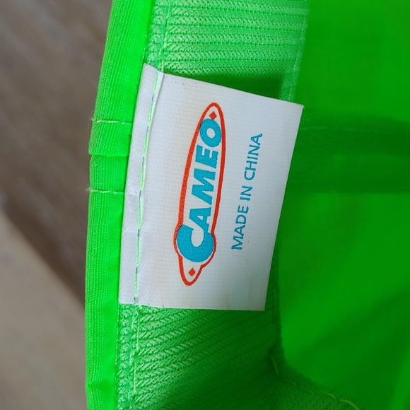 Vintage NWOT Cameo Aspen Heights Neon Green 100% Nylon Cap Hat - Picture 8 of 9